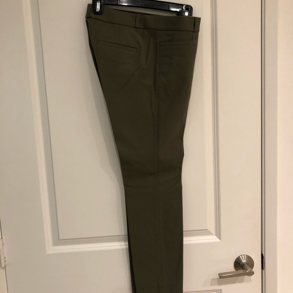 Olive Banana Republic Sloan fit slacks size 4